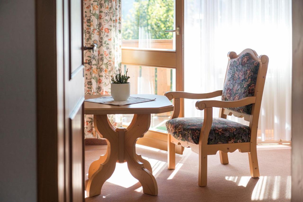 Landhotel Postwirt グラフェナウ エクステリア 写真