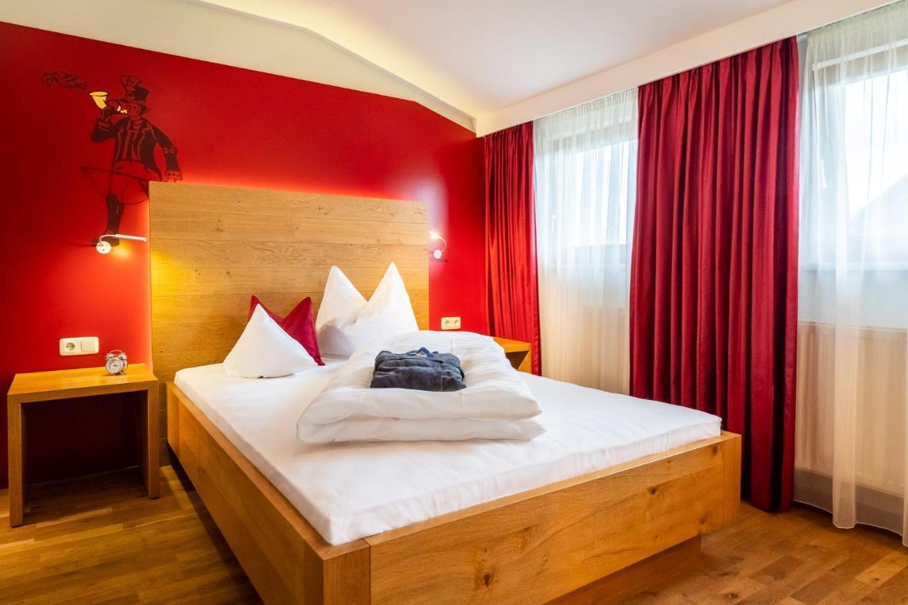 Landhotel Postwirt グラフェナウ エクステリア 写真