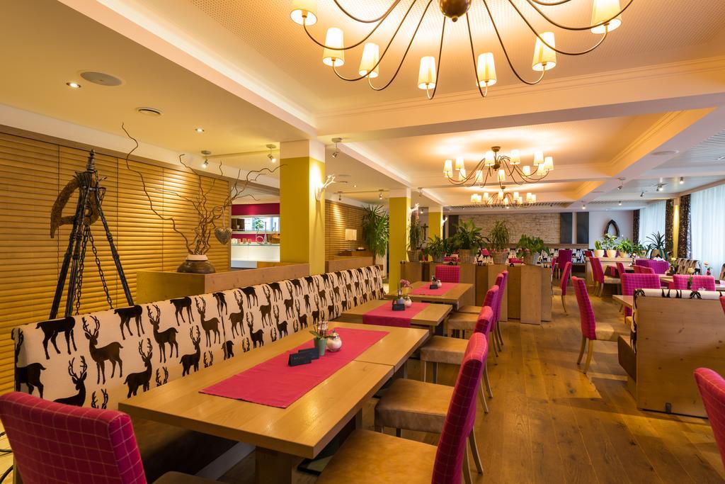 Landhotel Postwirt グラフェナウ エクステリア 写真