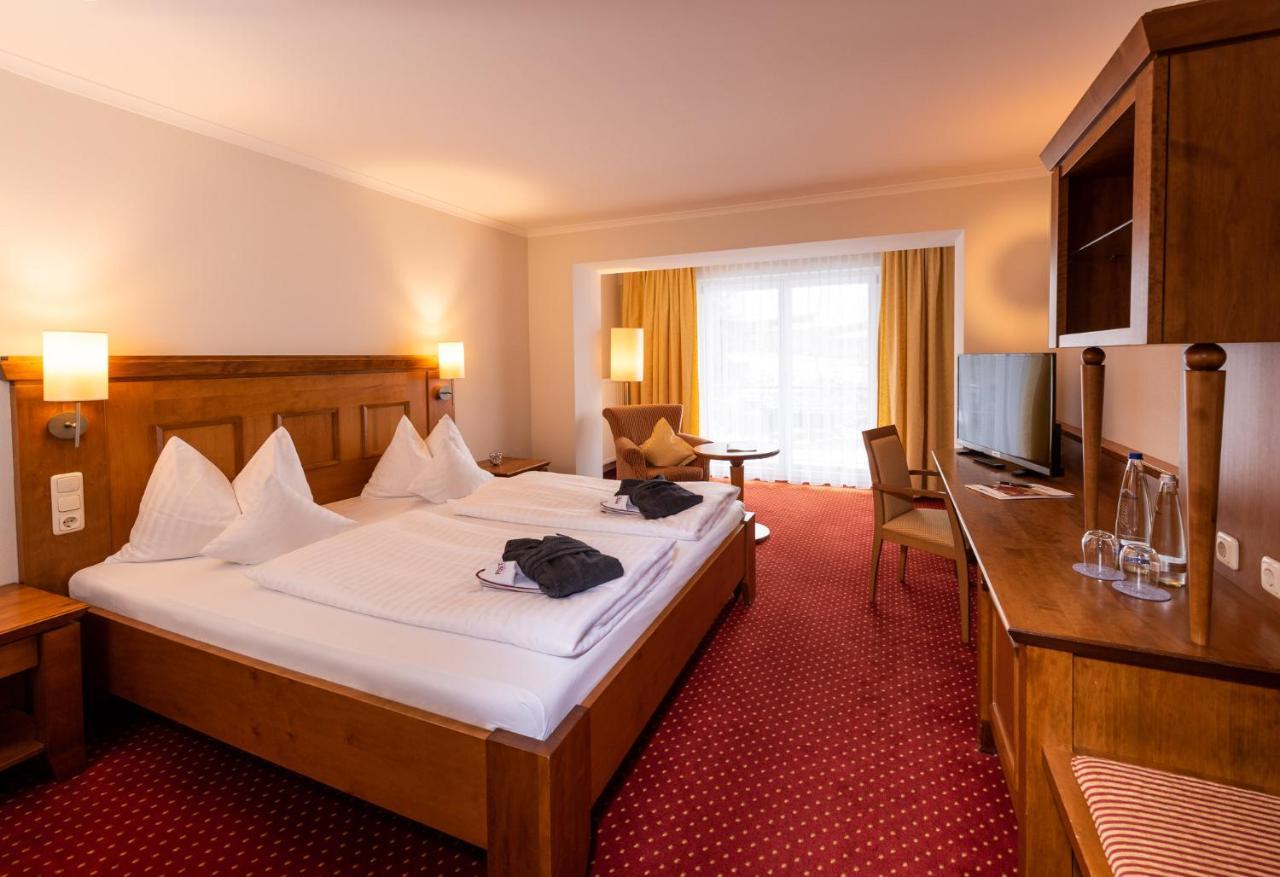 Landhotel Postwirt グラフェナウ エクステリア 写真