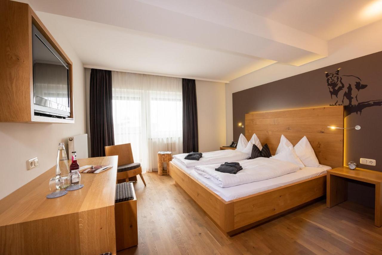 Landhotel Postwirt グラフェナウ エクステリア 写真