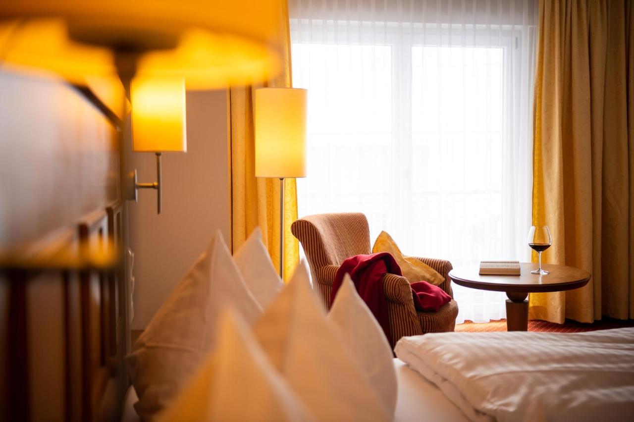 Landhotel Postwirt グラフェナウ エクステリア 写真